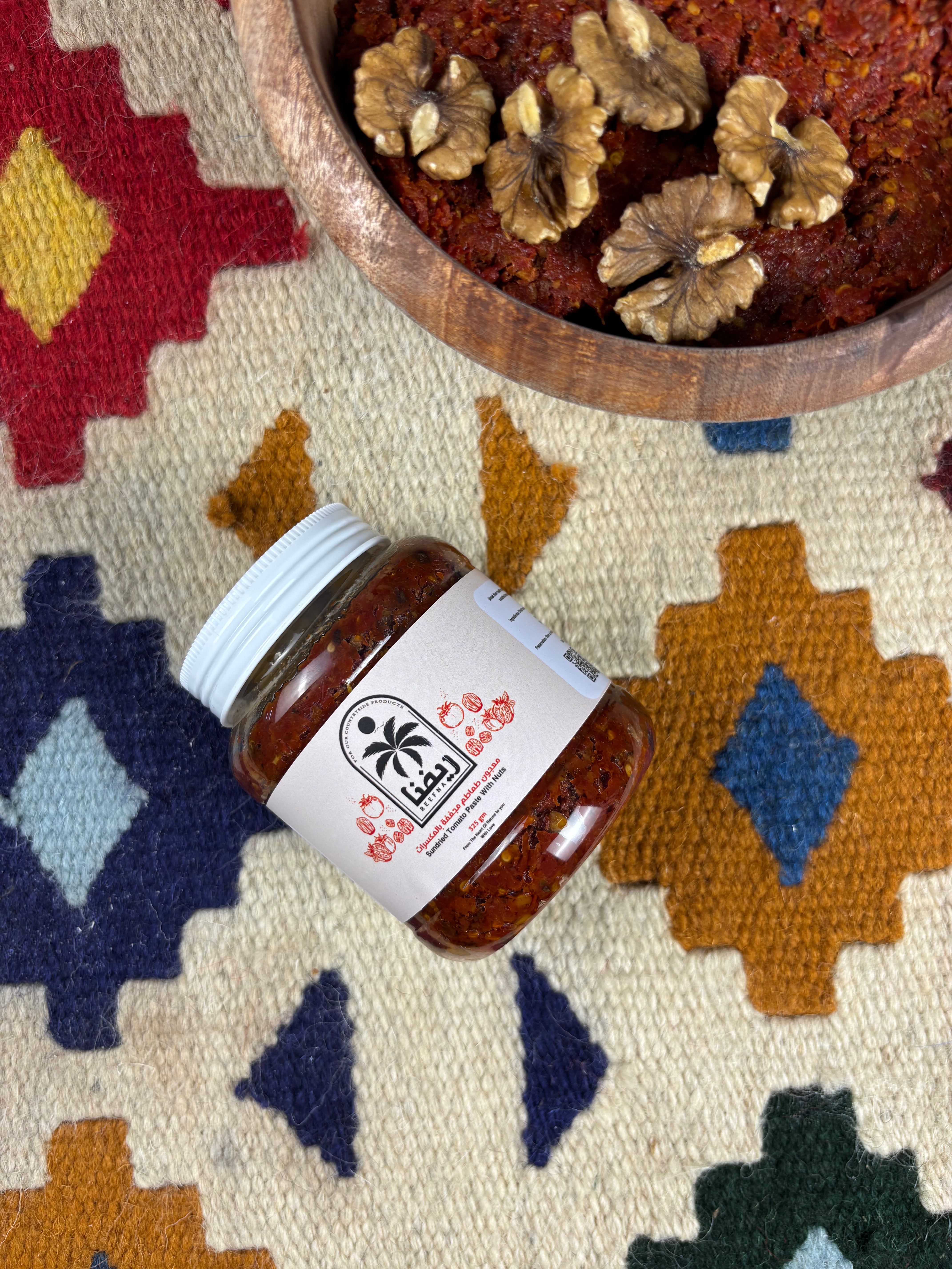 Sundried tomatoes paste with nuts
