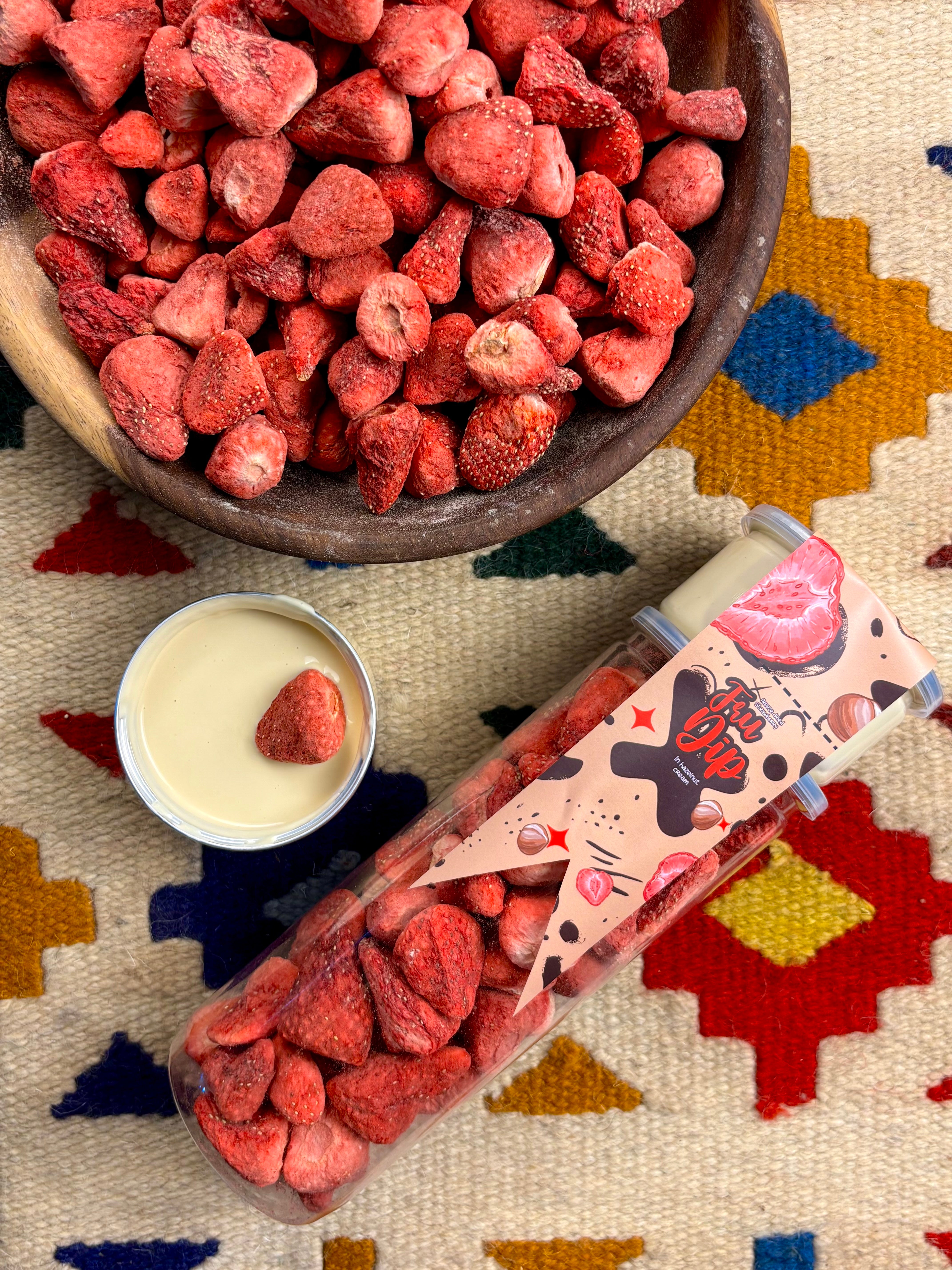 freeze dried strawberry with Hazelnut Cream (Fru-Dip)