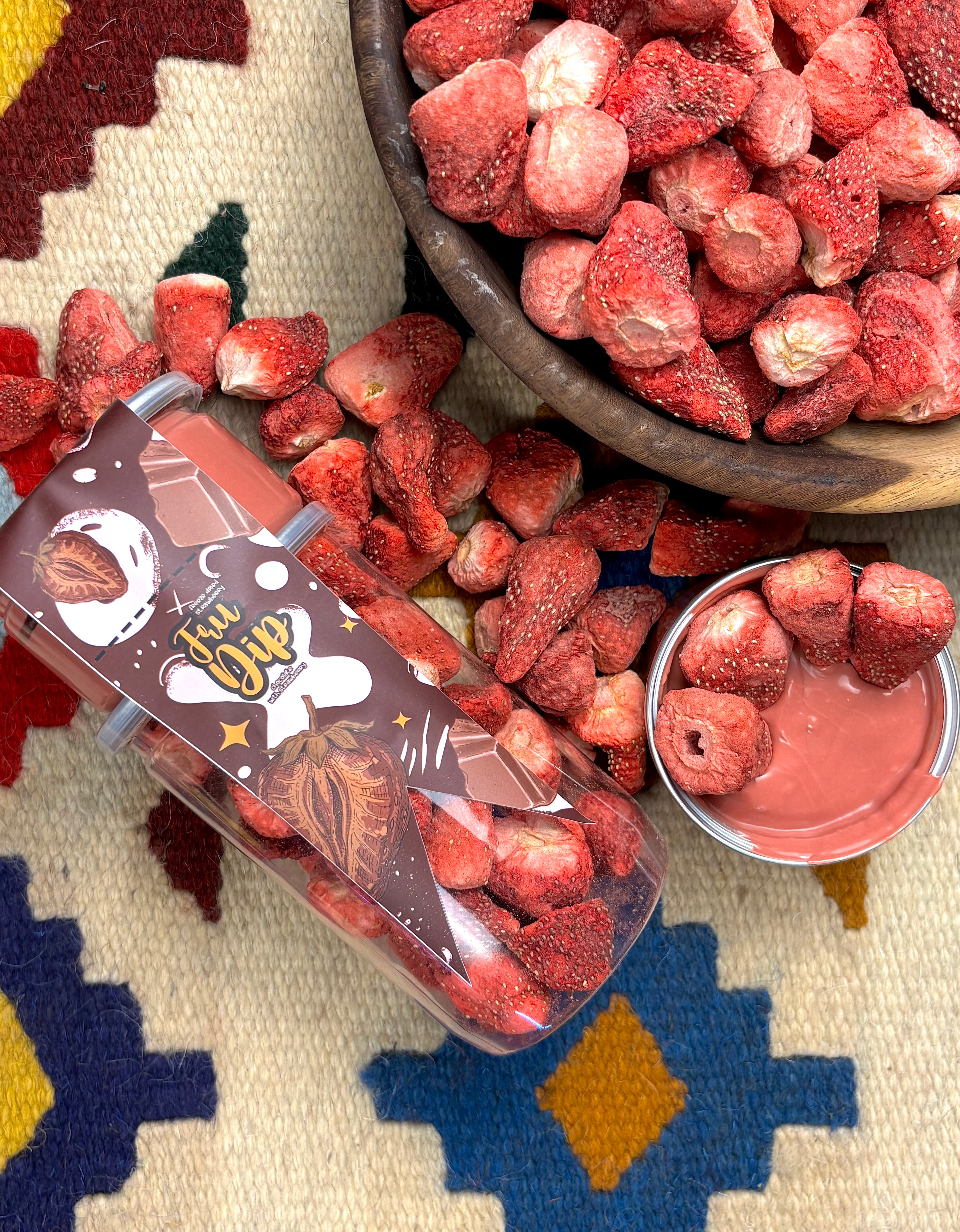 Freeze Dried Strawberry with Strawberry spread (Fru-Dip)
