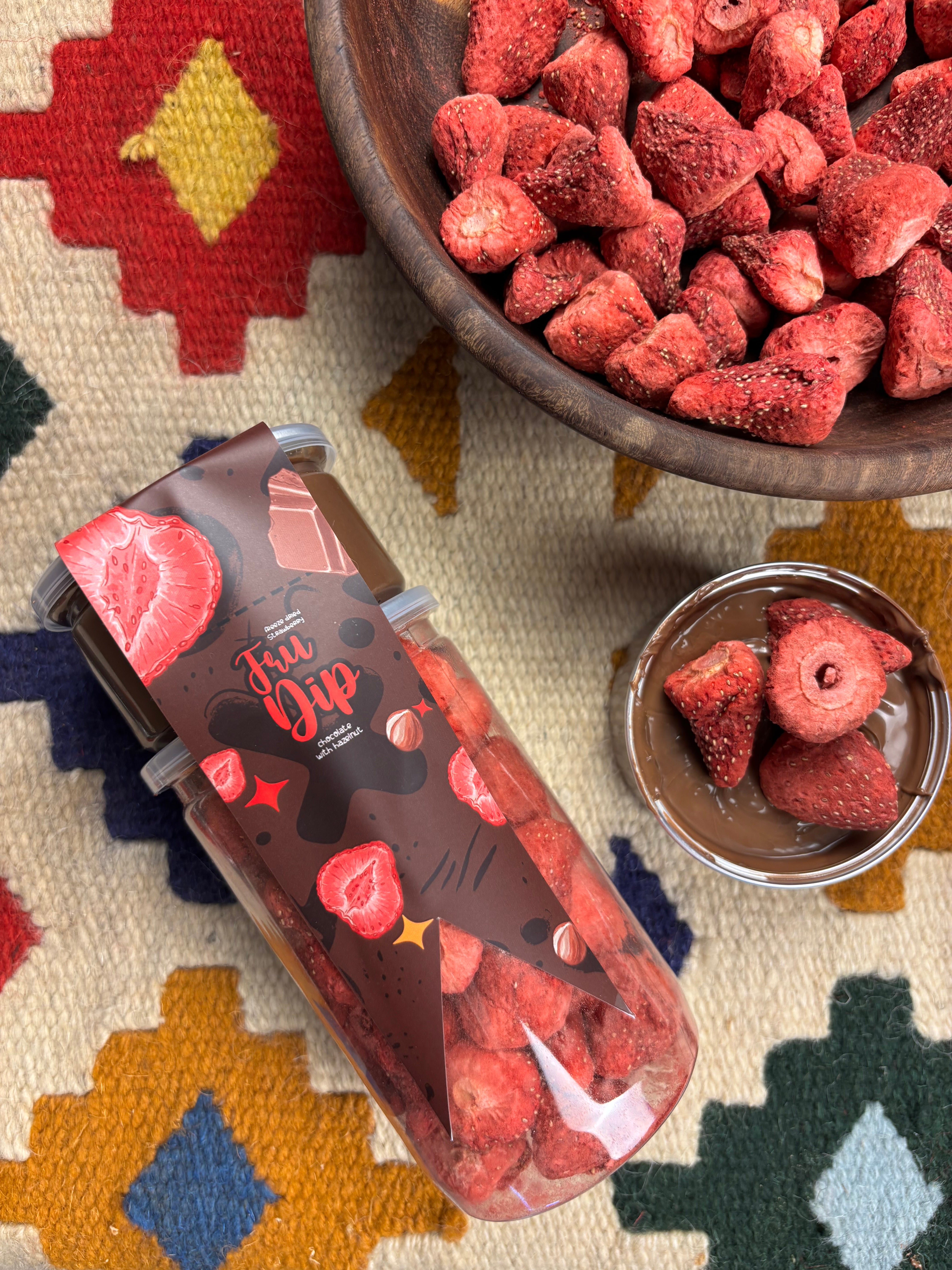 Freeze Dried Strawberry with Hazelnut Chocolate (Fru-Dip)