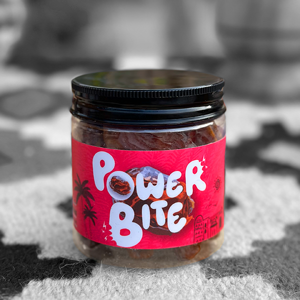 Power bite (medjool filled with hazelnut cream)