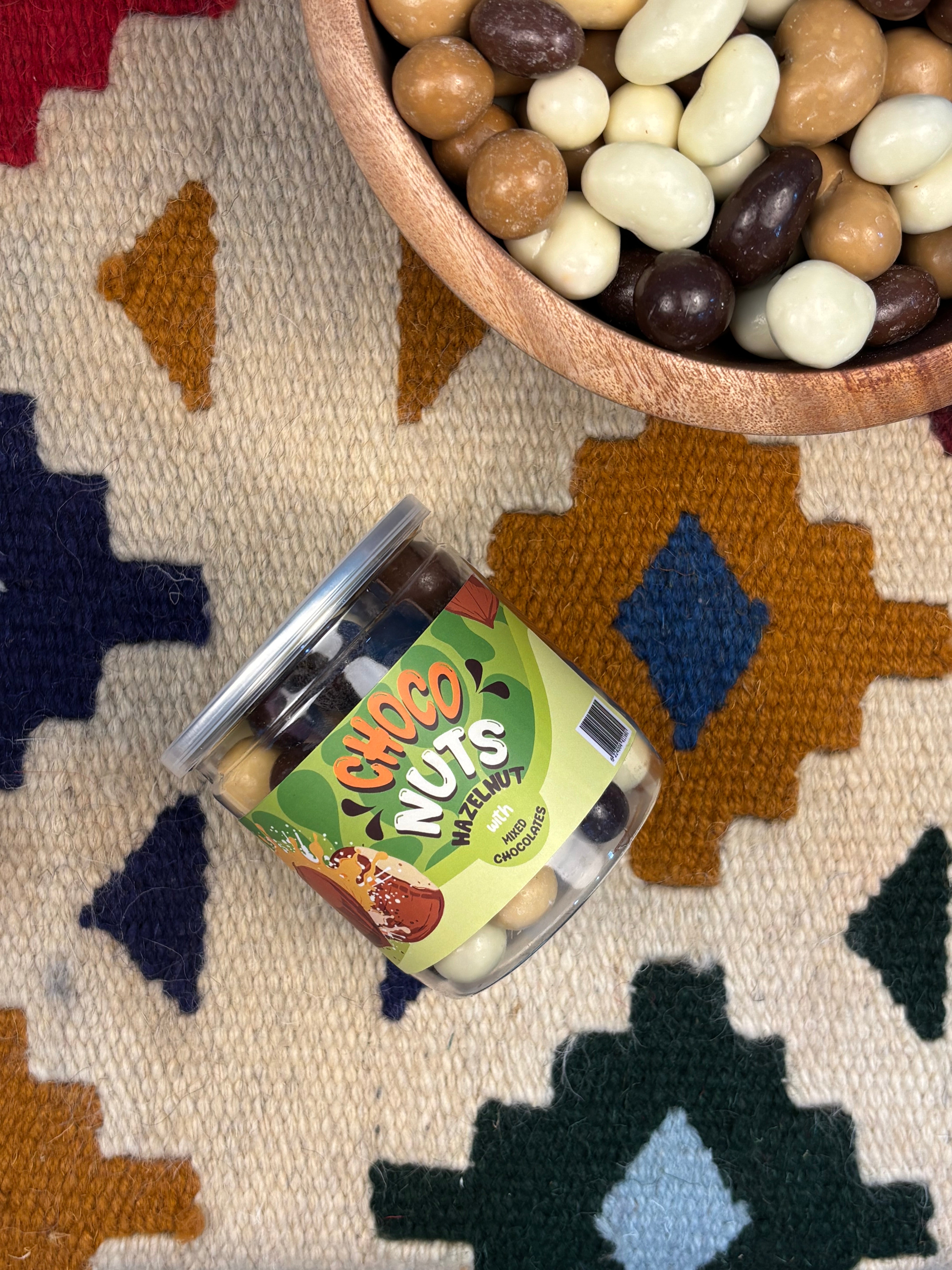 شوكو ناتس بندق مغطى بمزيج الشوكولاتة