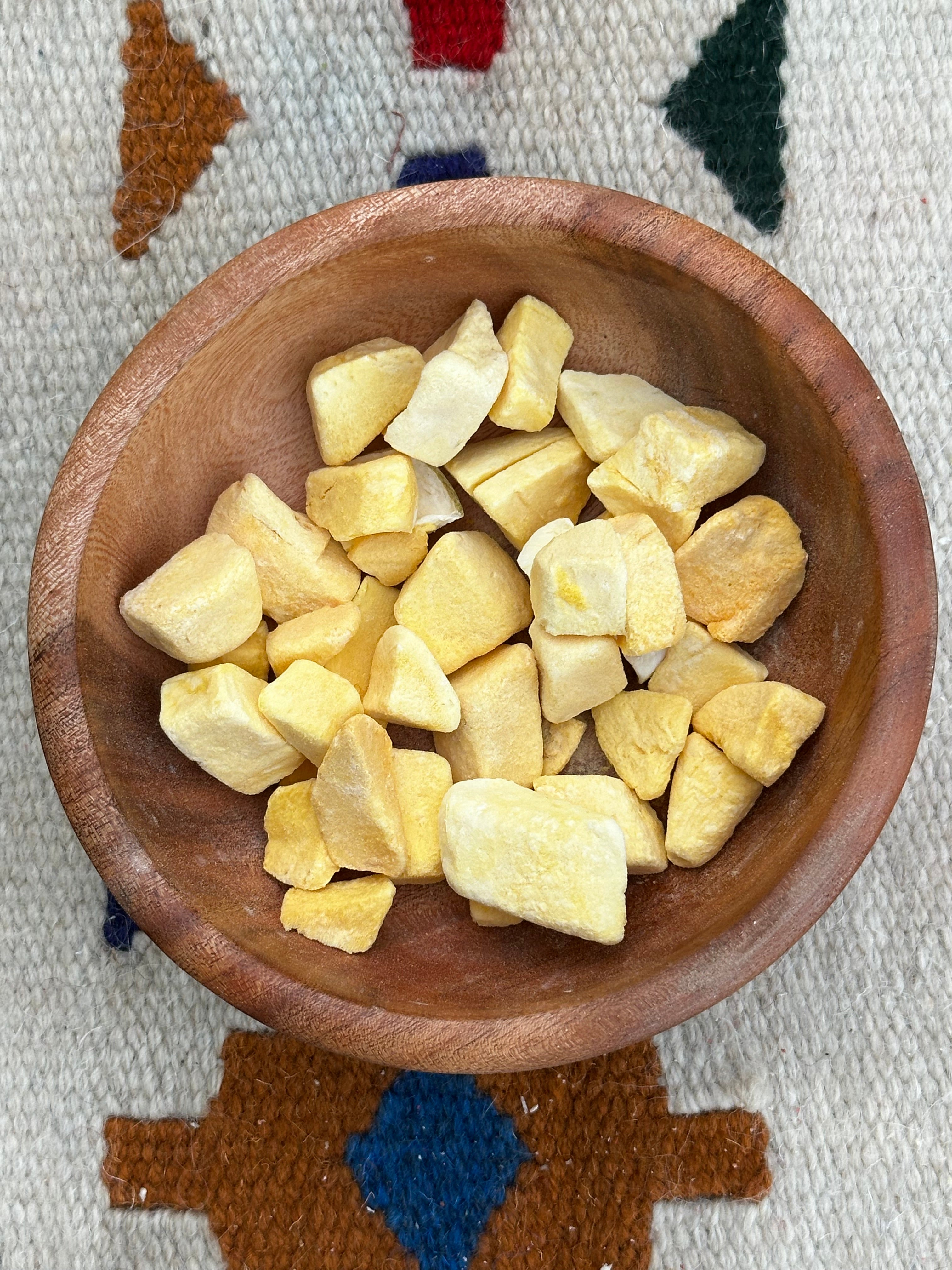 freeze dried mango cubes