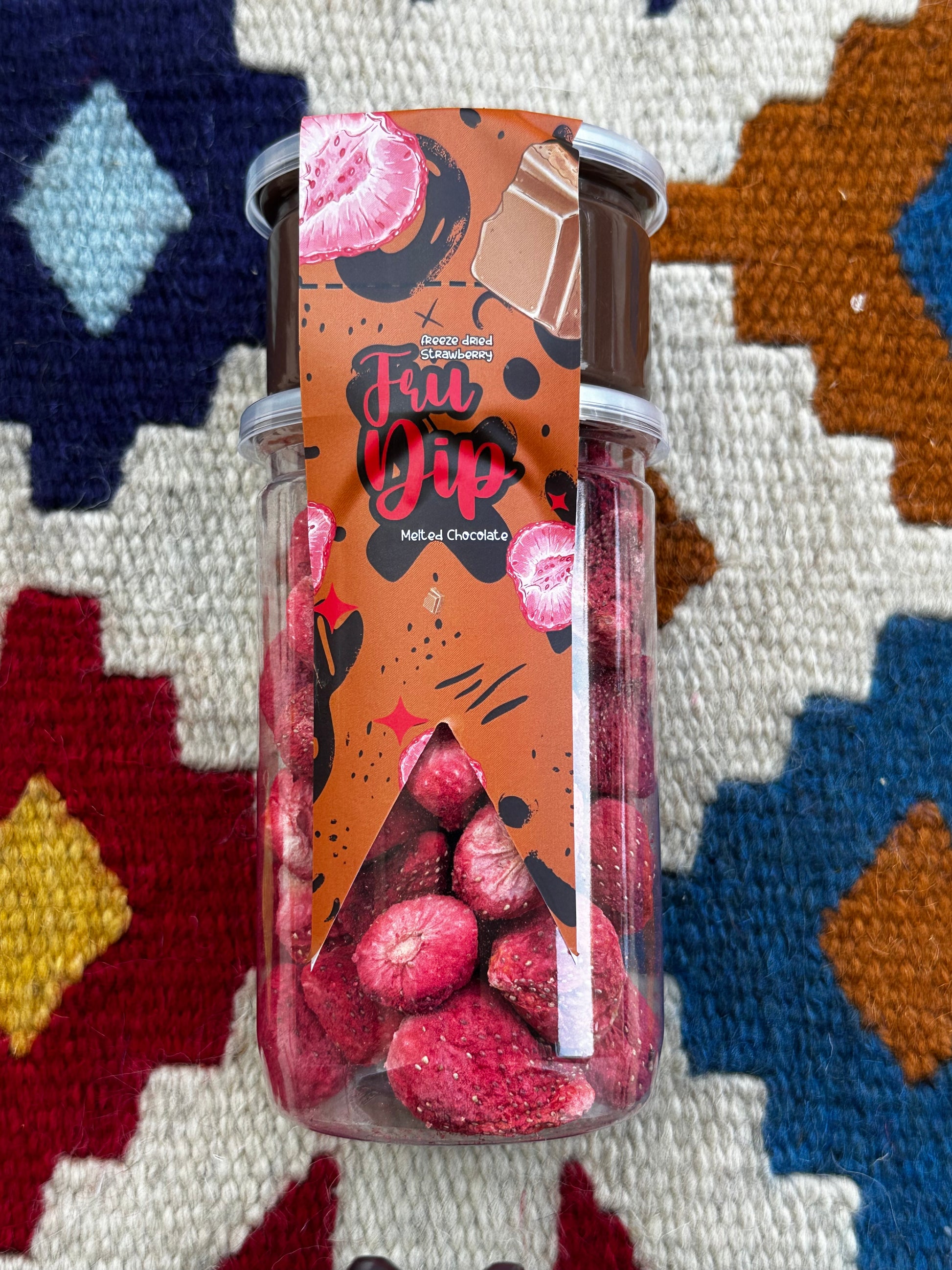 freeze dried strawberries with chocolate