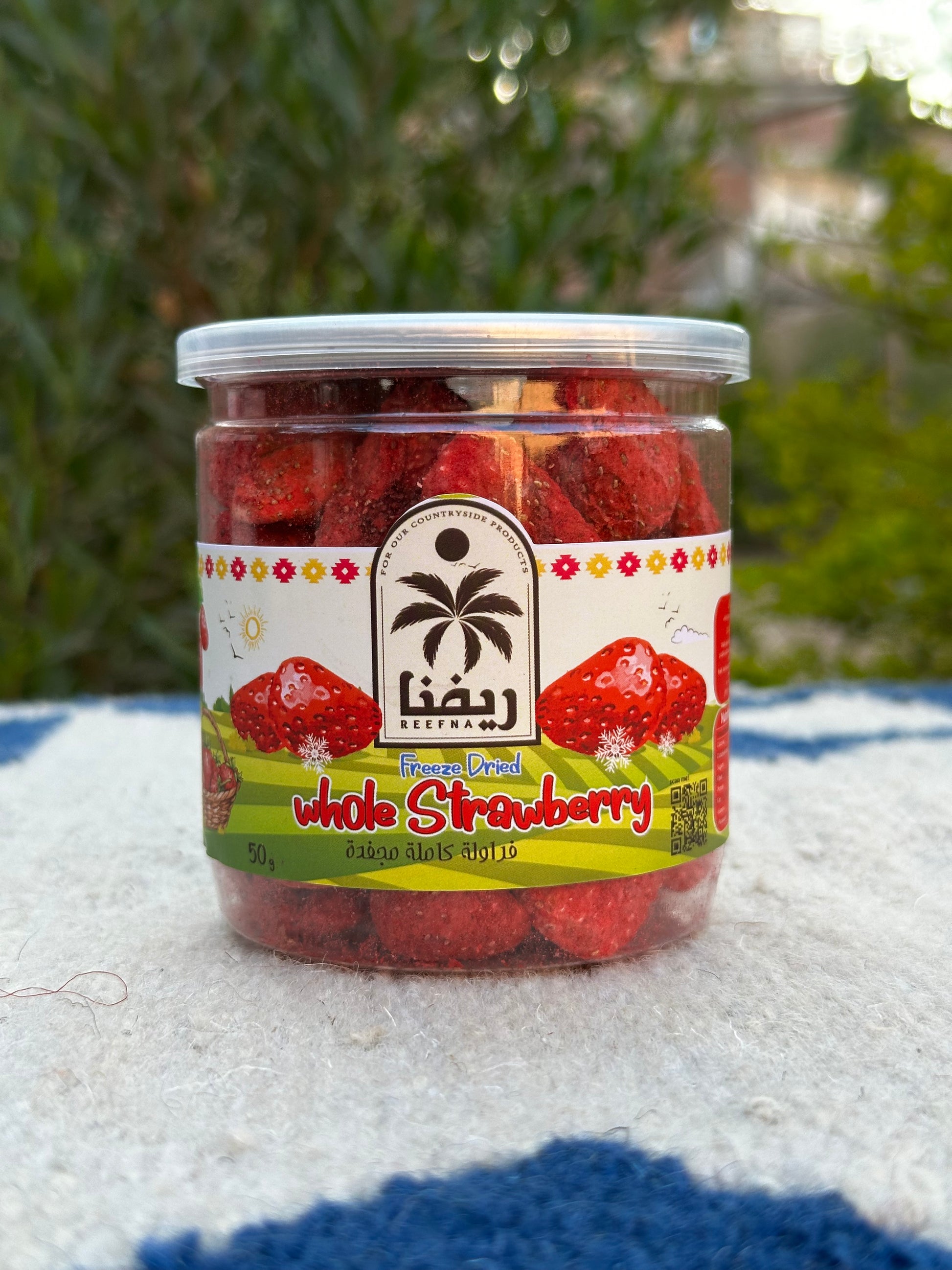 freeze dried whole strawberry